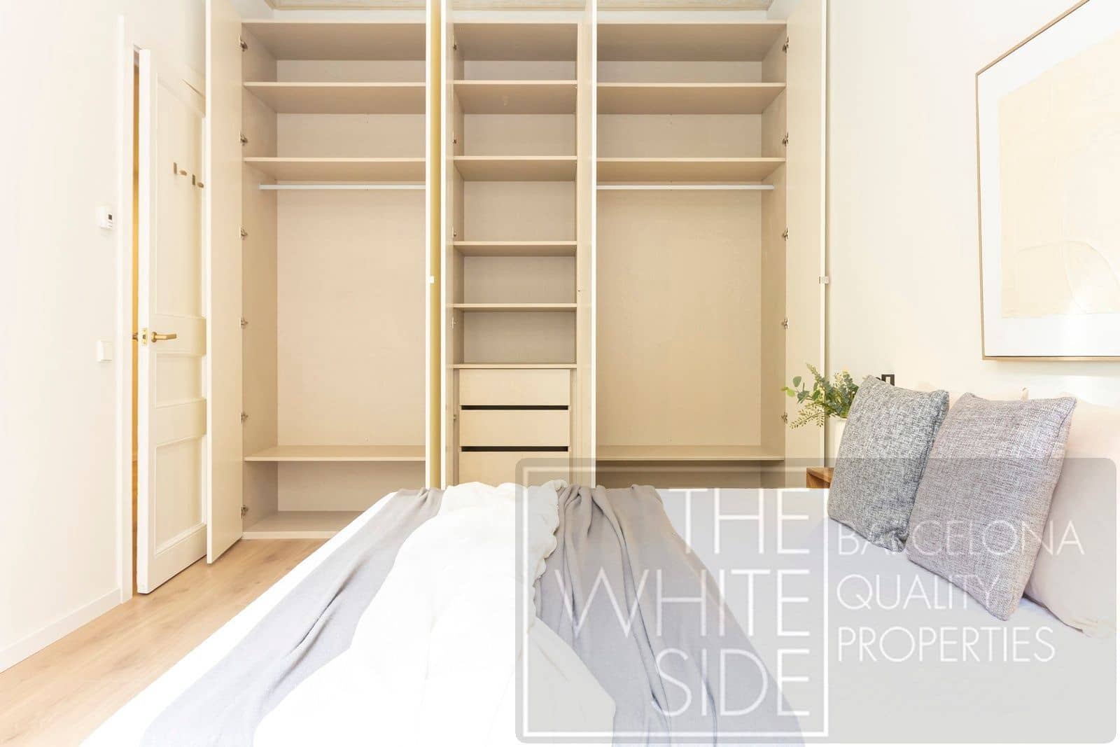 2 soveværelse Lejlighed til salg i Barcelona by - € 900.000 (Ref: 9413724)