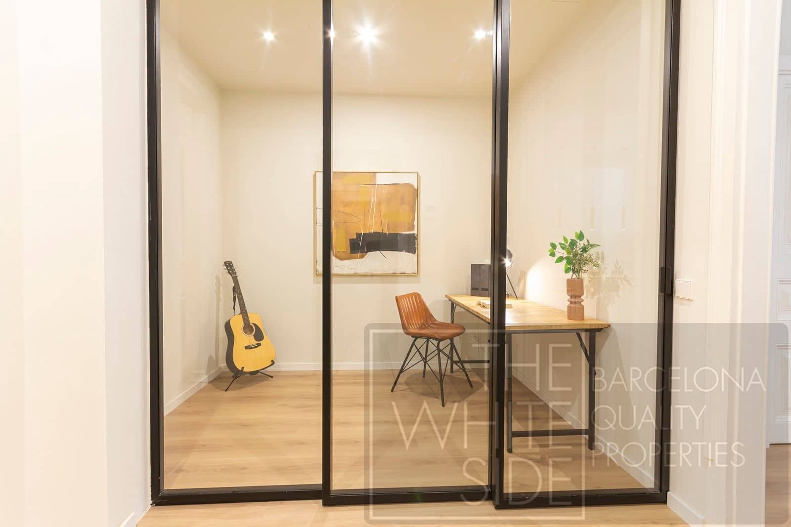 2 soveværelse Lejlighed til salg i Barcelona by - € 900.000 (Ref: 9413724)