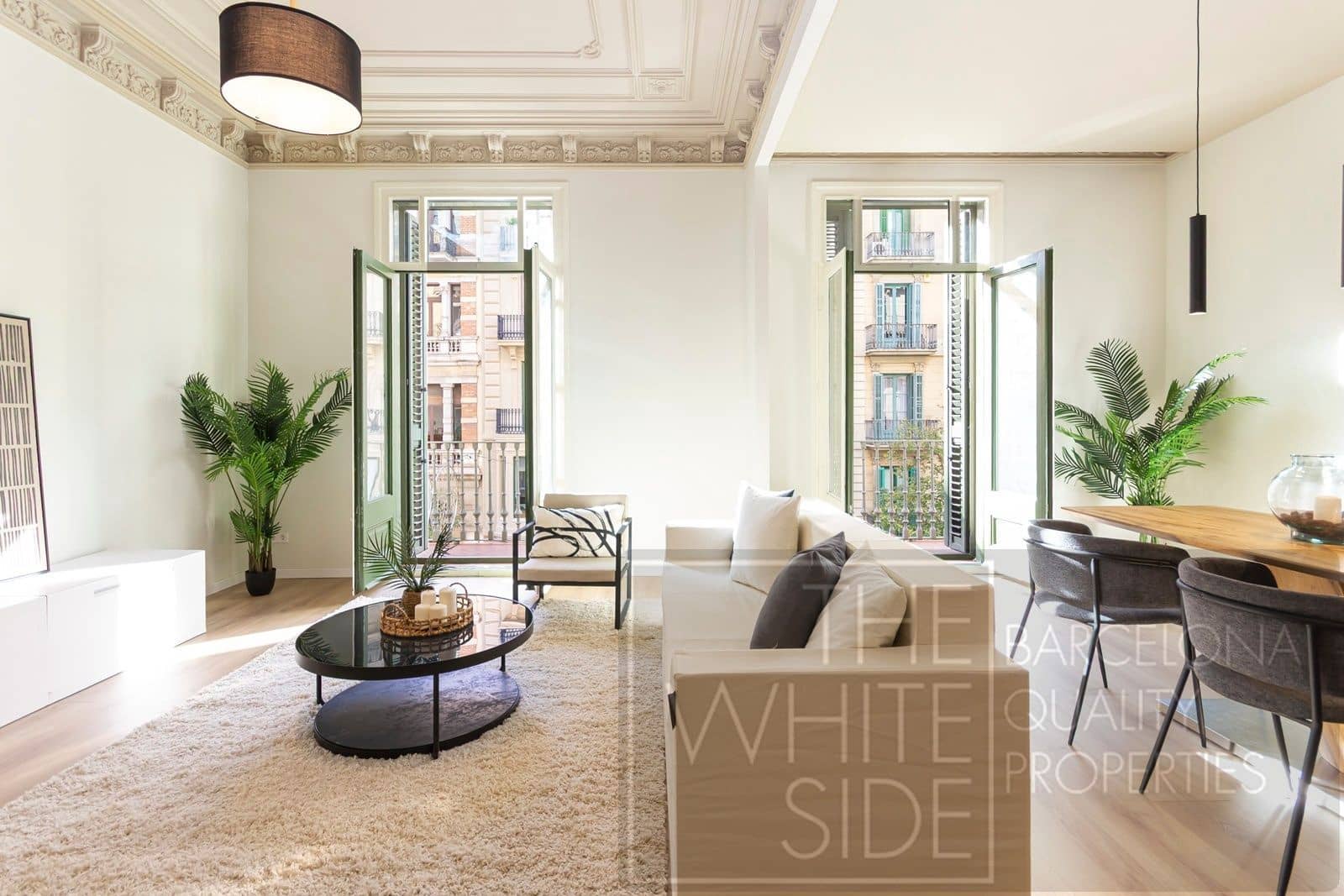 2 soveværelse Lejlighed til salg i Barcelona by - € 900.000 (Ref: 9413724)