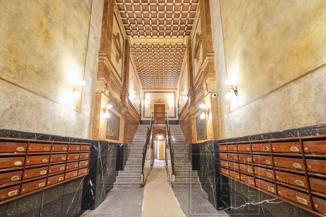 2 makuuhuone Asunto myytävänä paikassa Sant Antoni, Barcelona kaupunki mukana 
autotalli - 287 000 € (Ref: 9455934)