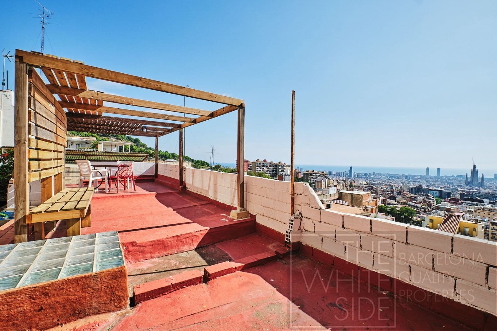 3 soverom Kjedet enebolig til salgs i Barcelona by - € 405 000 (Ref: 9501909)