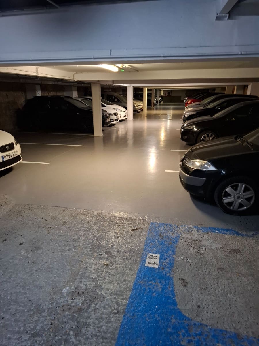 Autotalli myytävänä paikassa Barcelona kaupunki - 17 500 € (Ref: 9615149)