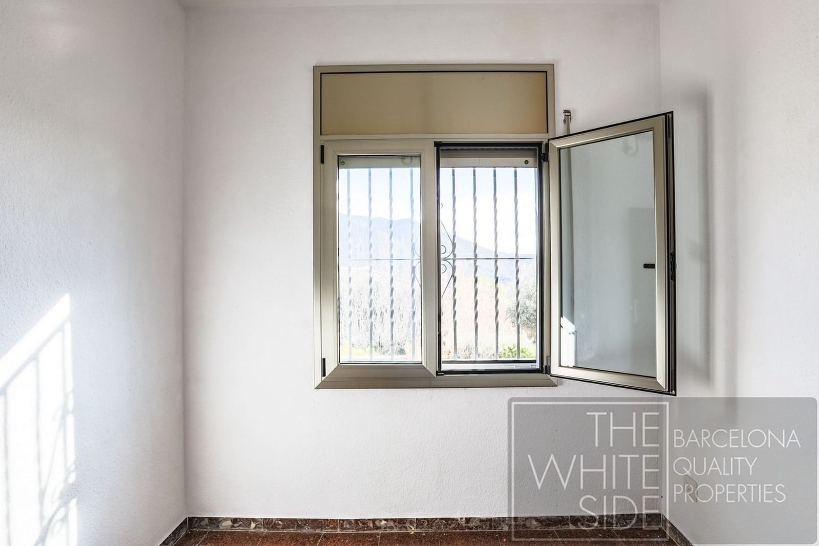 4 sypialnia Willa na sprzedaż w La Garriga z garażem - 320 000 € (Ref: 9615150)