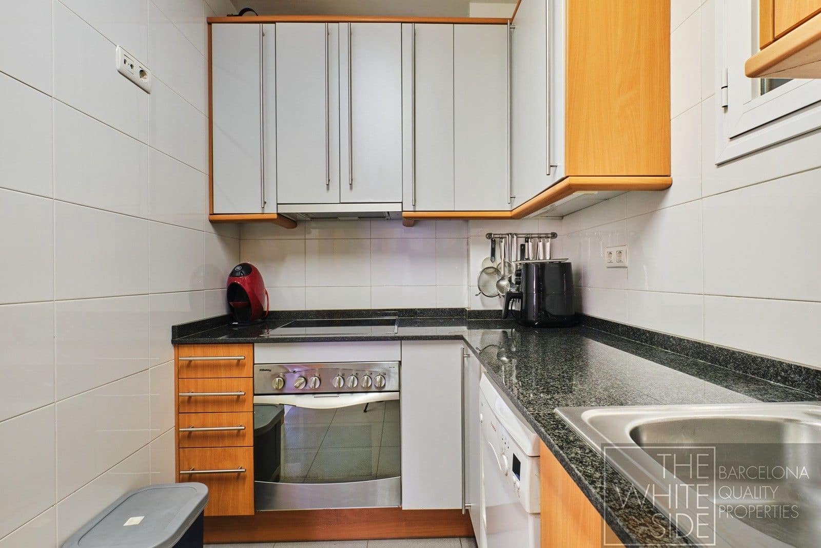 2 soveværelse Lejlighed til salg i Barcelona by med garage - € 420.000 (Ref: 9686180)