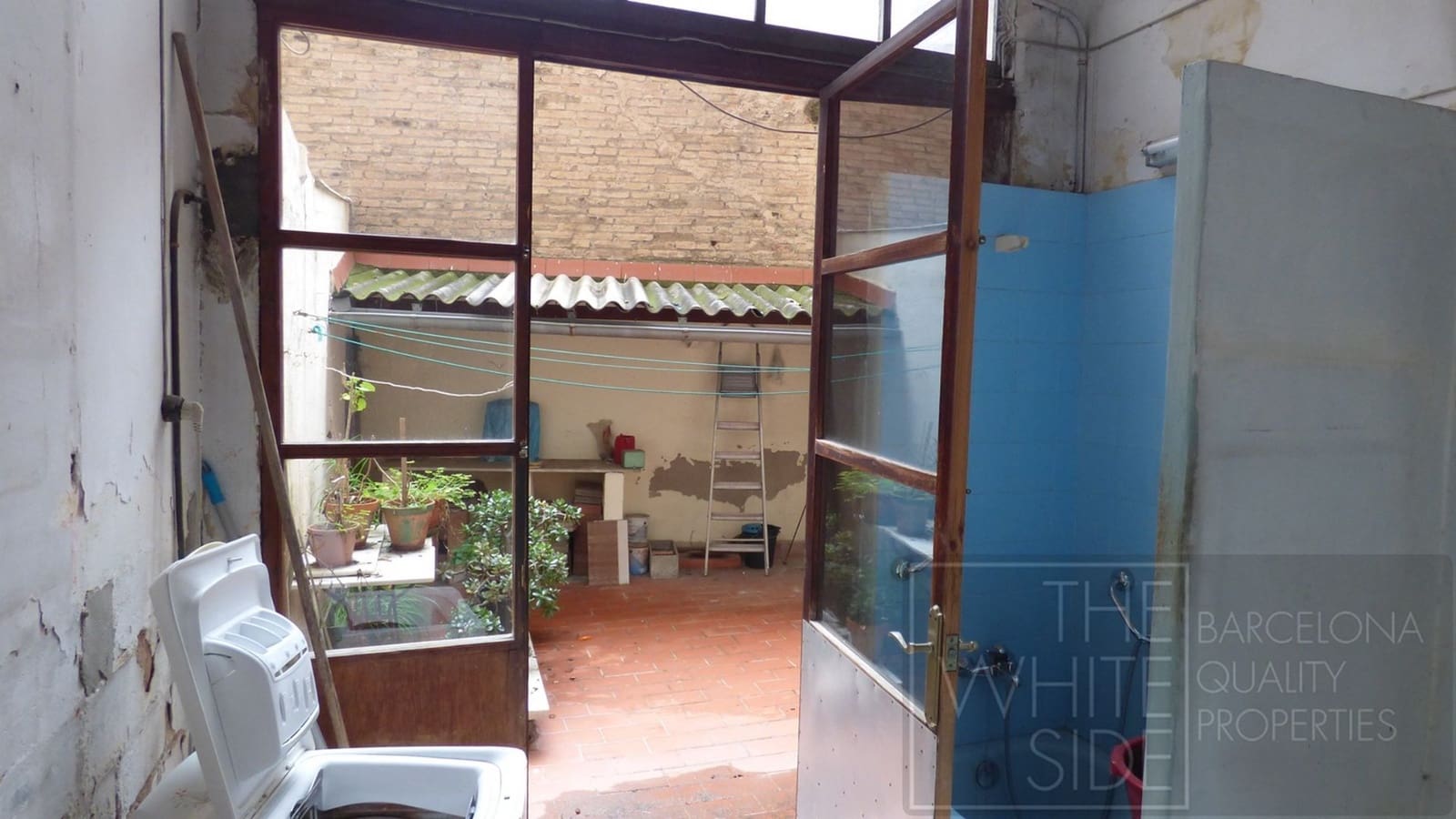2 bedroom Flat for sale in Barcelona city - € 245,000 (Ref: 9815651)