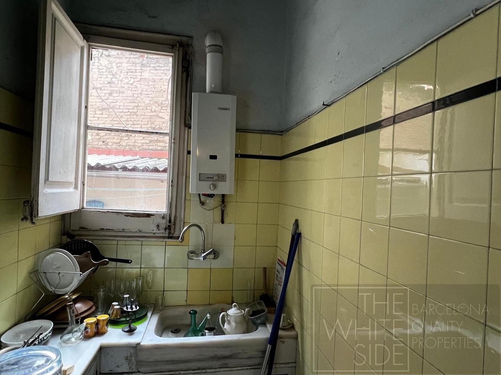 2 bedroom Flat for sale in Barcelona city - € 245,000 (Ref: 9815651)