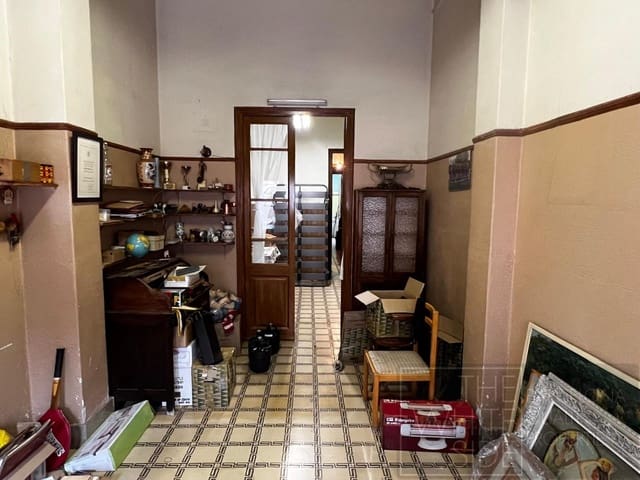 2 bedroom Flat for sale in La Nova Esquerra de L'Eixample, Barcelona city - € 245,000 (Ref: 9815651)