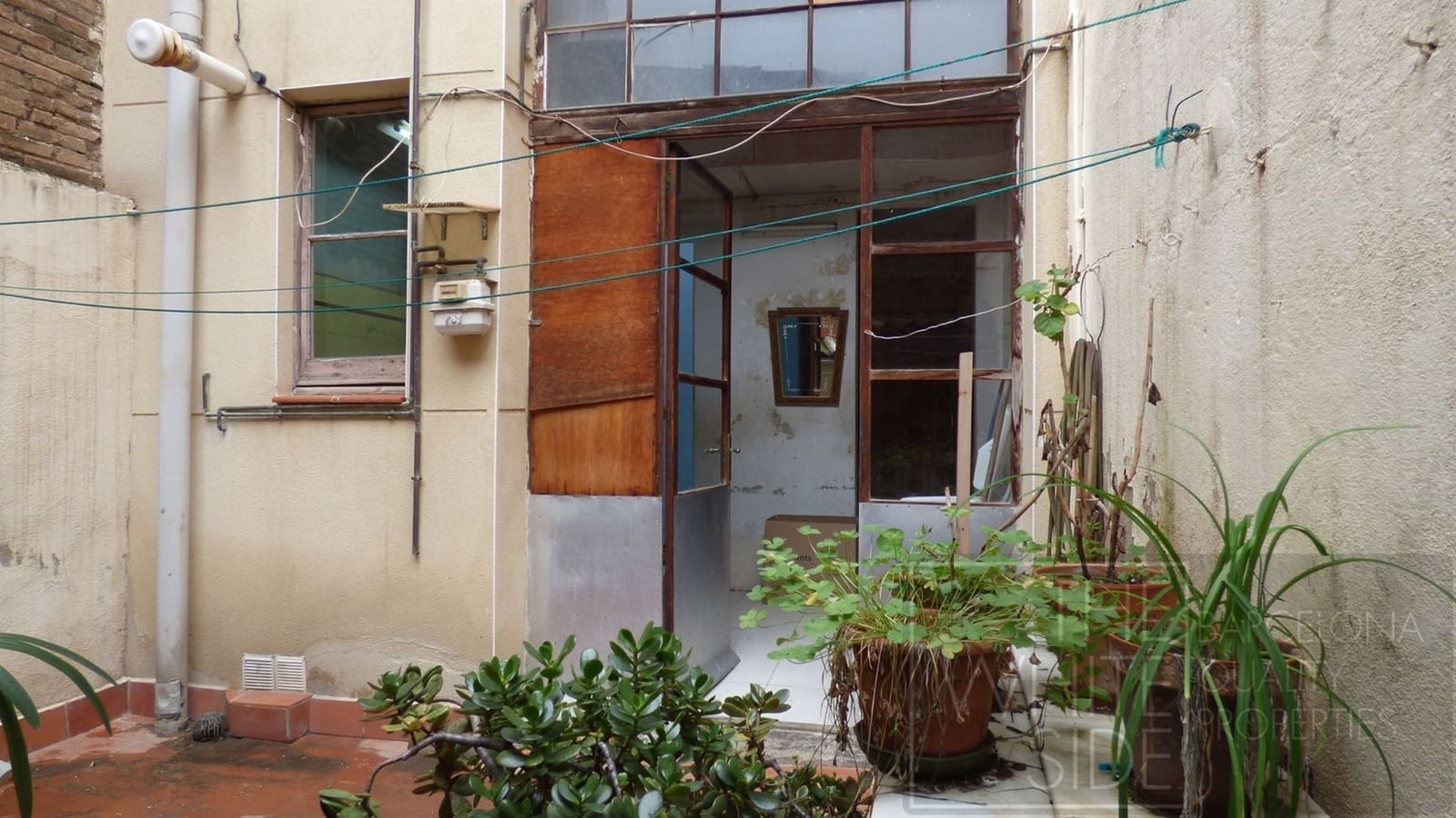 2 bedroom Flat for sale in Barcelona city - € 245,000 (Ref: 9815651)