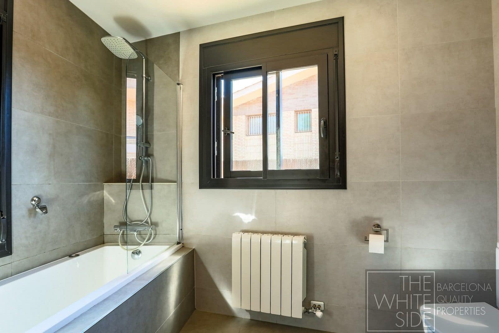 4 bedroom Villa for sale in Taradell with pool garage - € 620,000 (Ref: 9861606)