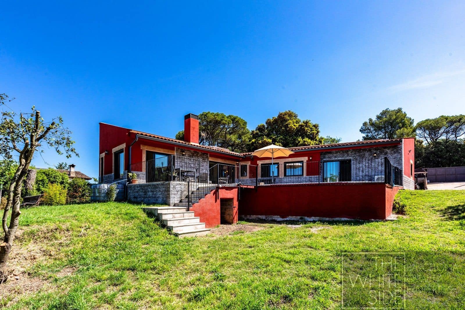4 bedroom Villa for sale in Taradell with pool garage - € 620,000 (Ref: 9861606)