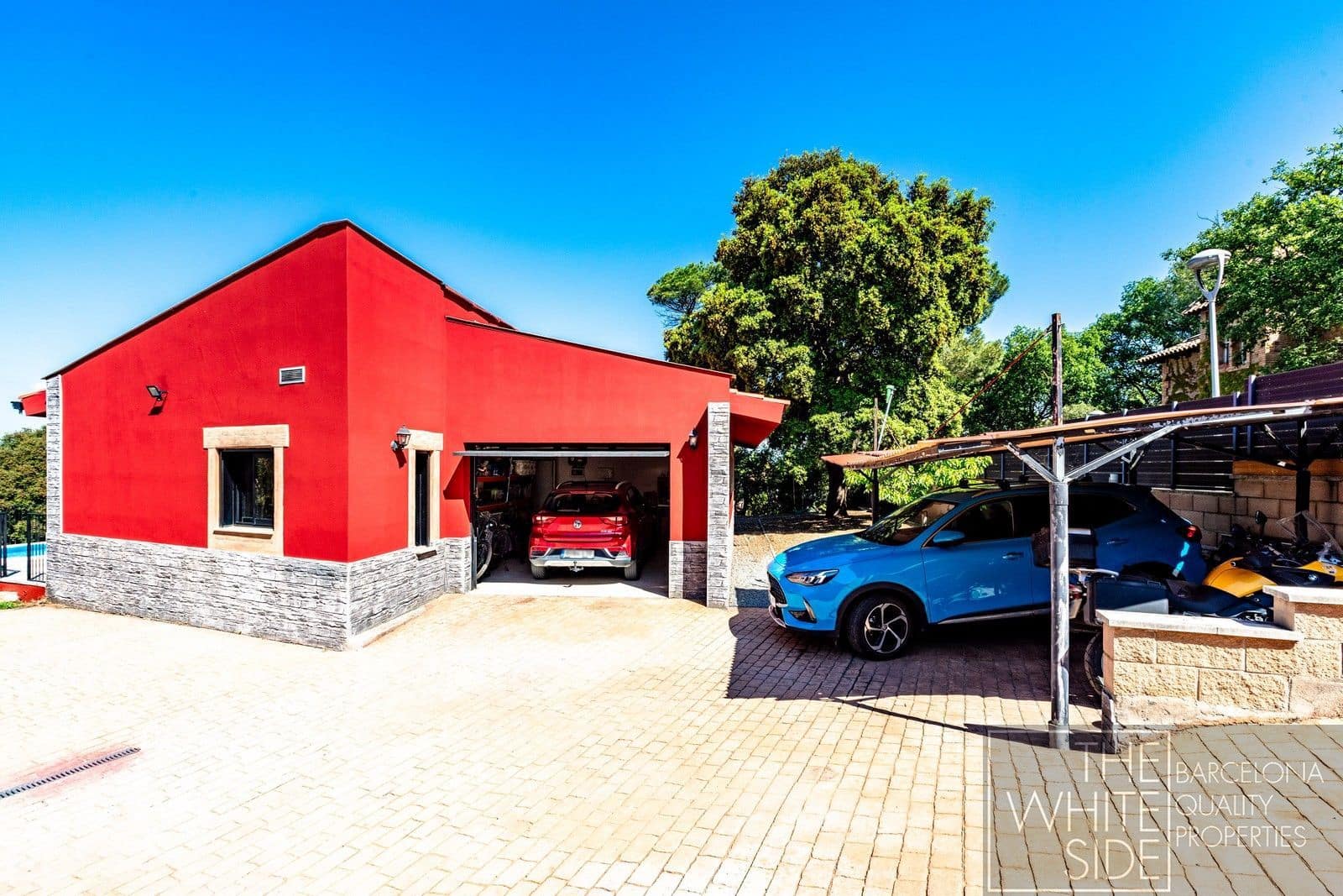 4 bedroom Villa for sale in Taradell with pool garage - € 620,000 (Ref: 9861606)
