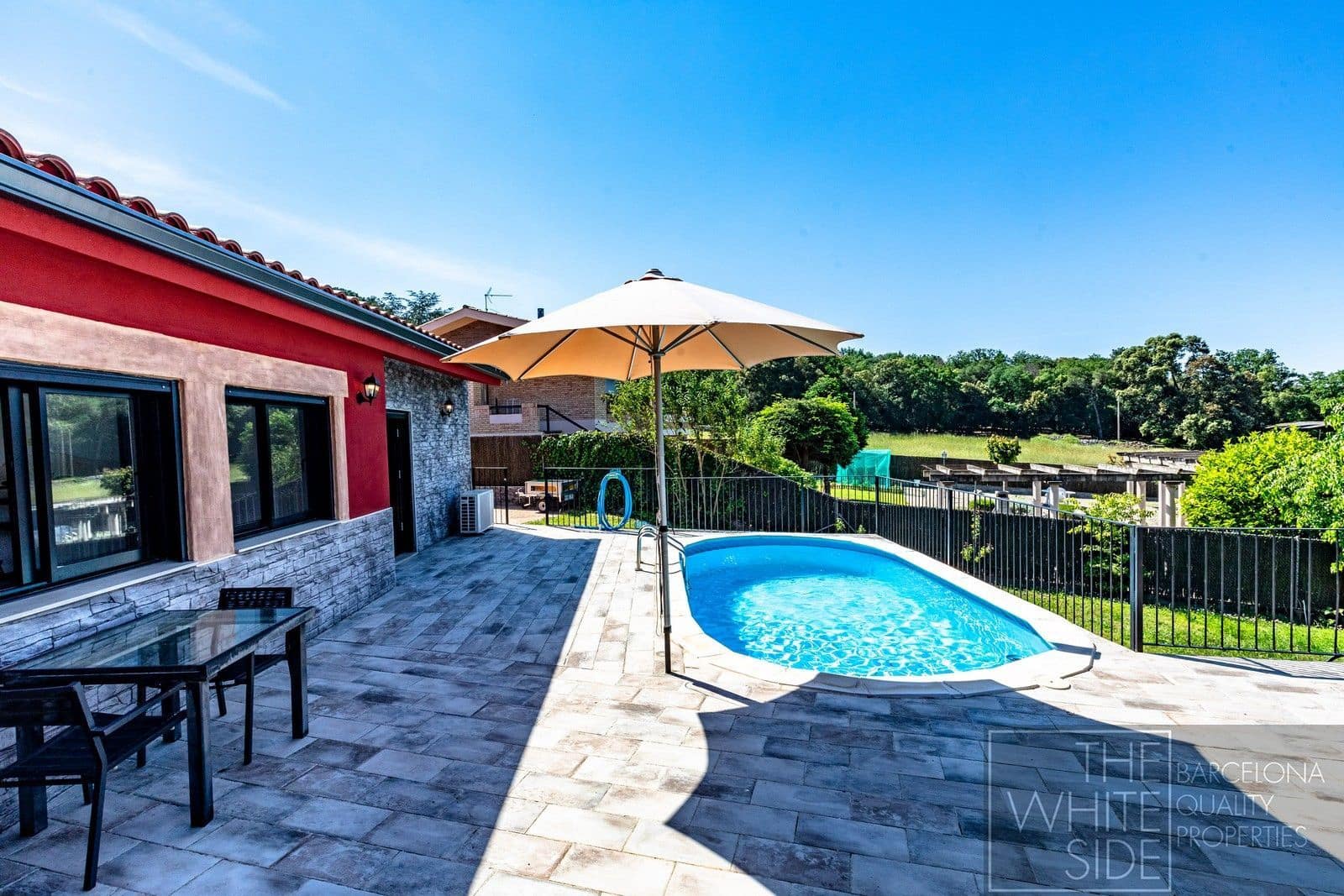 4 bedroom Villa for sale in Taradell with pool garage - € 620,000 (Ref: 9861606)