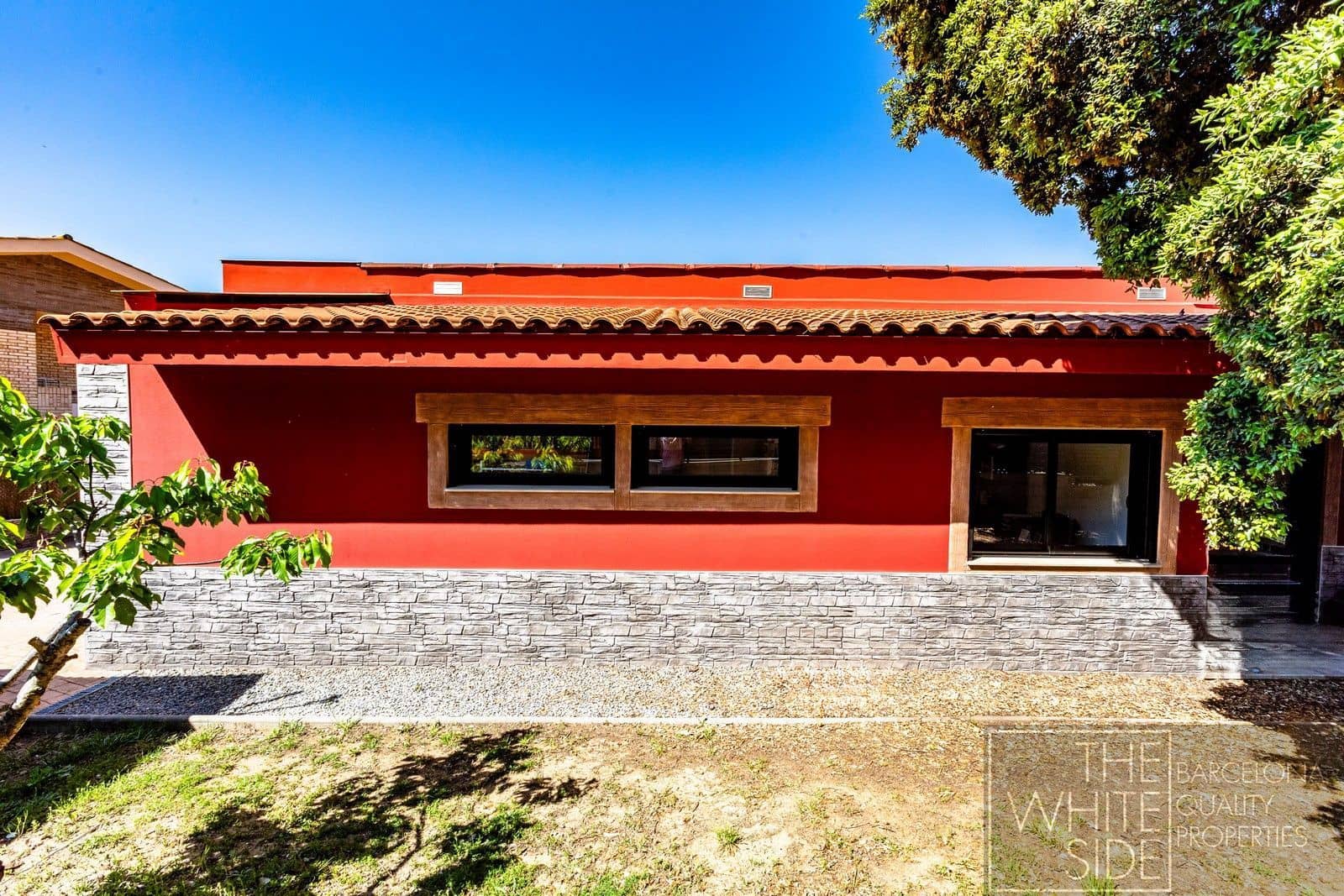 4 bedroom Villa for sale in Taradell with pool garage - € 620,000 (Ref: 9861606)
