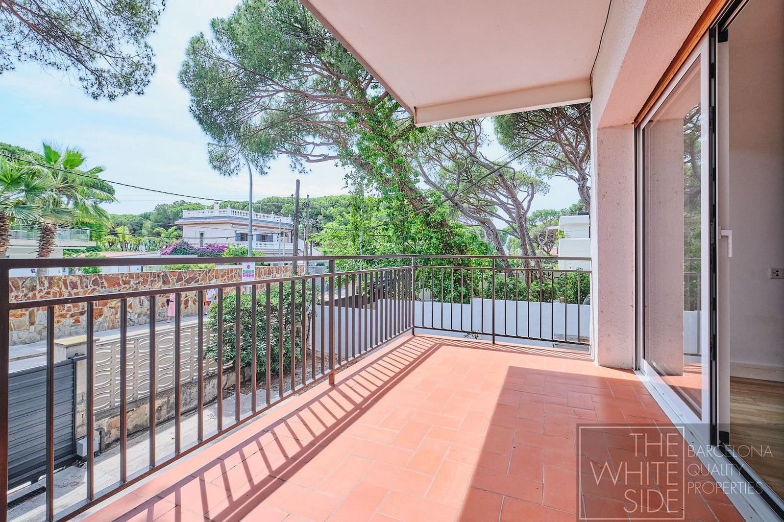 Piso de 2 habitaciones en Castelldefels en venta con garaje - 369.000 € (Ref: 9884138)