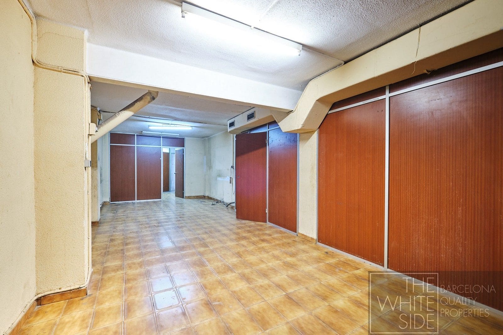 1 bedroom Commercial for sale in Barcelona city - € 490,000 (Ref: 9896208)
