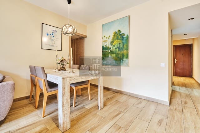 Piso de 3 habitaciones en L'Antiga Esquerra de L'Eixample, Barcelona ciudad en venta - 585.000 € (Ref: 9978399)