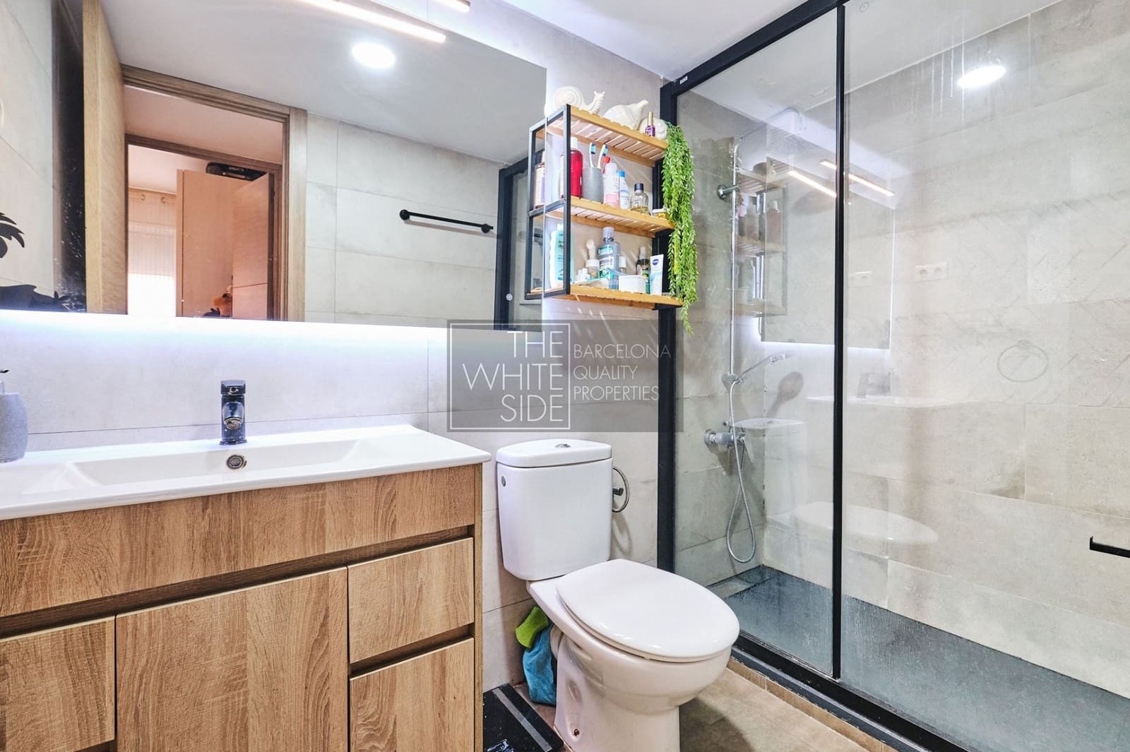 Piso de 3 habitaciones en Barcelona ciudad en venta - 585.000 € (Ref: 9978399)