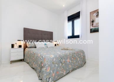 3 slaapkamer Villa te koop in Vistabella met zwembad - € 415.000 (Ref: 7561877)