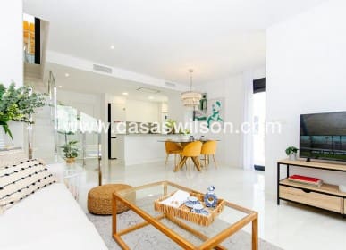 3 slaapkamer Villa te koop in Vistabella met zwembad - € 415.000 (Ref: 7561877)