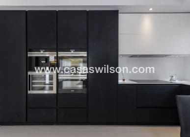 3 sypialnia Willa na sprzedaż w Campoamor z basenem - 1 195 000 € (Ref: 7561933)