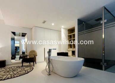 4 sypialnia Willa na sprzedaż w Campoamor z basenem - 1 195 000 € (Ref: 7561934)