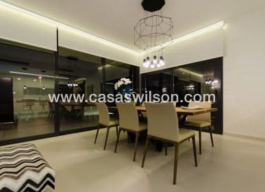 4 sypialnia Willa na sprzedaż w Campoamor z basenem - 1 195 000 € (Ref: 7561934)