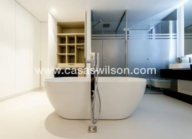 4 sypialnia Willa na sprzedaż w Campoamor z basenem - 1 195 000 € (Ref: 7561934)