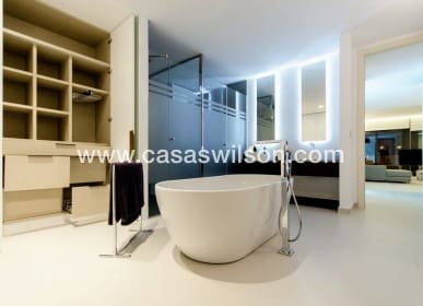 4 sypialnia Willa na sprzedaż w Campoamor z basenem - 1 195 000 € (Ref: 7561934)