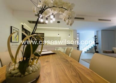 4 sypialnia Willa na sprzedaż w Campoamor z basenem - 1 195 000 € (Ref: 7561934)