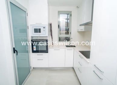 1 soverom Leilighet til salgs i Cala de Finestrat, Finestrat med svømmebasseng - € 275 000 (Ref: 7561941)