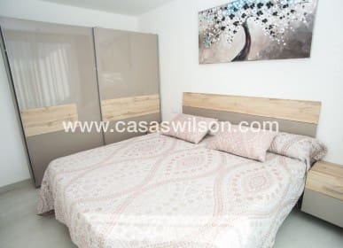 1 soverom Leilighet til salgs i Cala de Finestrat med svømmebasseng - € 275 000 (Ref: 7561941)