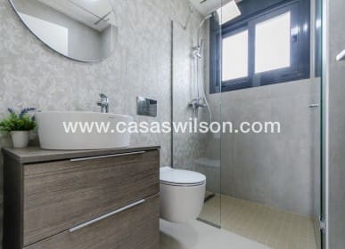 4 soverom Villa til salgs i San Miguel de Salinas med svømmebasseng - € 630 000 (Ref: 7561949)