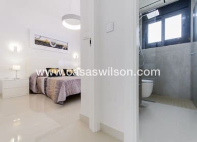 4 soverom Villa til salgs i San Miguel de Salinas med svømmebasseng - € 630 000 (Ref: 7561949)