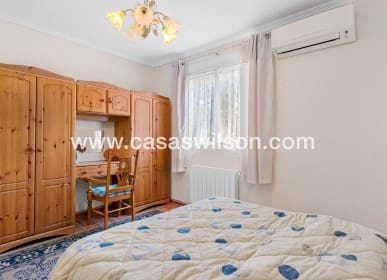 4 camera da letto Villa in vendita in Jacarilla con piscina - 350.000 € (Rif: 8562523)