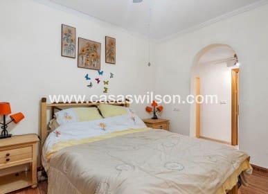 4 camera da letto Villa in vendita in Jacarilla con piscina - 350.000 € (Rif: 8562523)