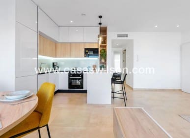 3 soveværelse Bungalow til salg i Los Balcones med swimmingpool - € 305.900 (Ref: 8604424)