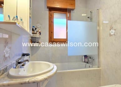 Chalet de 4 habitaciones en Ciudad Quesada en venta con piscina garaje - 595.000 € (Ref: 8675356)