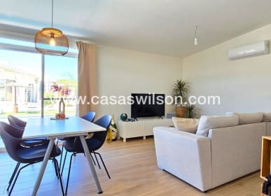 Chalet de 4 habitaciones en Ciudad Quesada en venta con piscina garaje - 595.000 € (Ref: 8675356)