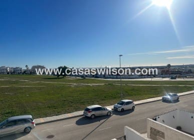 2 soveværelse Lejlighed til salg i Orihuela med swimmingpool - € 120.000 (Ref: 9640554)