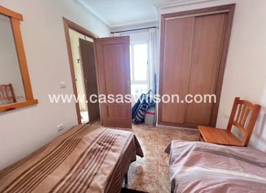 Apartamento de 2 habitaciones en Jacarilla en venta con piscina - 79.990 € (Ref: 9649826)