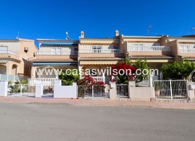 3 bedroom Townhouse for sale in Dona Pepa with pool - € 249,950 (Ref: 9669111)