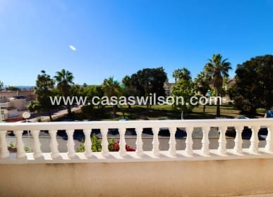 3 bedroom Townhouse for sale in Dona Pepa with pool - € 249,950 (Ref: 9669111)