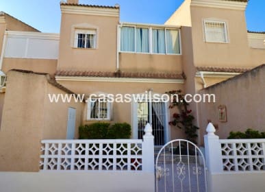 3 bedroom Townhouse for sale in Dona Pepa with pool - € 249,950 (Ref: 9669111)