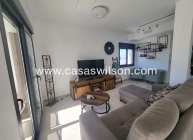 2 makuuhuone Omakotitalo myytävänä paikassa Daya Vieja mukana uima-altaan - 325 000 € (Ref: 9669115)