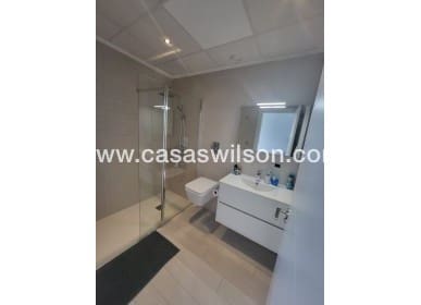 2 makuuhuone Omakotitalo myytävänä paikassa Daya Vieja mukana uima-altaan - 325 000 € (Ref: 9669115)