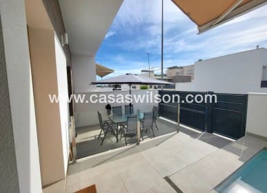 2 chambre Maison de Ville à vendre à Daya Vieja avec piscine - 325 000 € (Ref: 9669115)