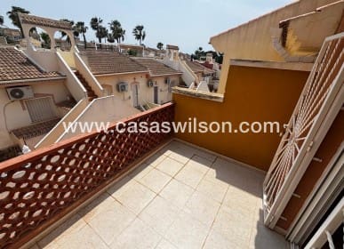 3 bedroom Townhouse for sale in Dona Pepa with pool - € 249,995 (Ref: 9669116)