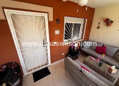 3 bedroom Townhouse for sale in Dona Pepa with pool - € 249,995 (Ref: 9669116)