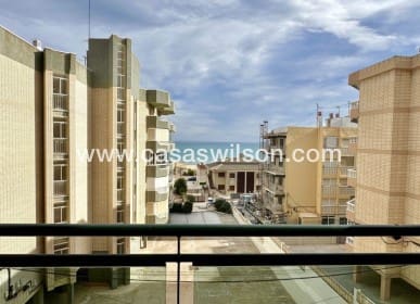 Apartamento de 2 habitaciones en Guardamar del Segura en venta - 319.000 € (Ref: 9669118)