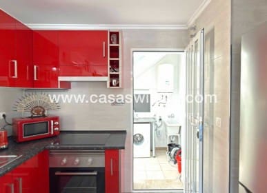 2 bedroom Bungalow for sale in Orihuela Costa - € 220,000 (Ref: 9669121)